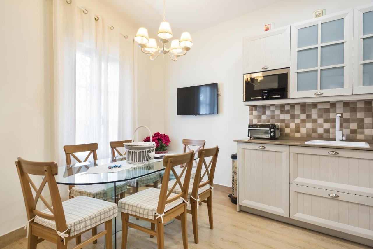 Sitges Spaces Beach House-4 Bedrooms, 3 Bathrooms, Large Terrace, Jacuzzi, Center-Beach Esterno foto