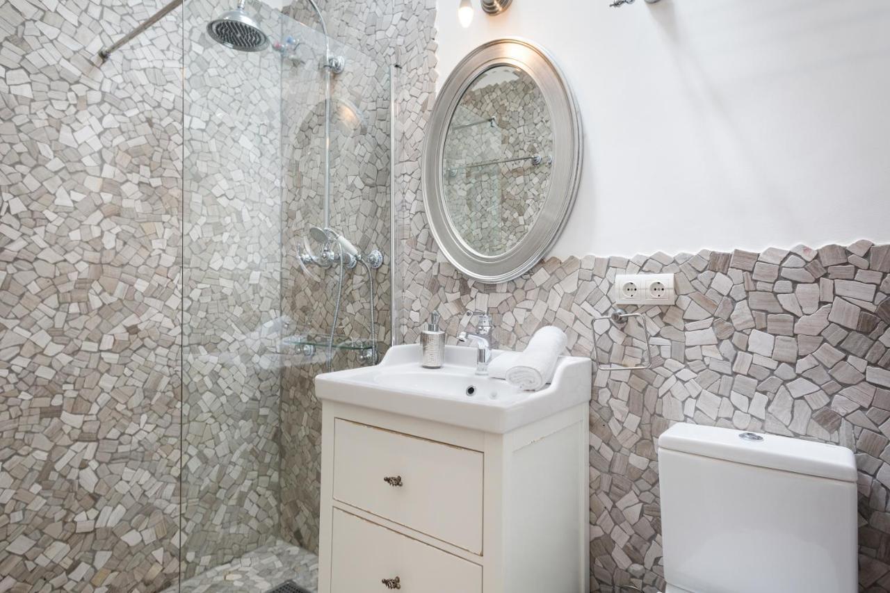 Sitges Spaces Beach House-4 Bedrooms, 3 Bathrooms, Large Terrace, Jacuzzi, Center-Beach Esterno foto